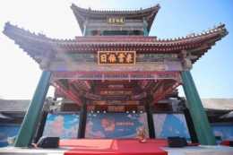 藏在北京的賞楓聖地，是座大型的山水園林，無數遊客前往遊玩