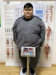 只能坐著睡覺，430斤湖南小夥10天瘦30斤，曾嘗試放血減肥暈倒住院
