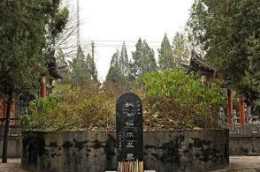 河南白馬寺狄仁傑之墓，隱藏一件歷史懸案，與武則天男寵有關