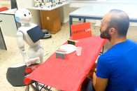 【趣味科技】這個機器人邊說出心理故事，邊說出心裡話，結果. . .