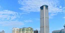 東莞小鎮的高樓，一座230米，一座260米，哪個鎮能相比