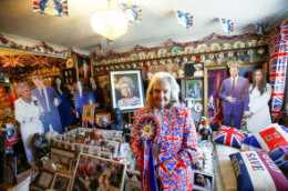 英國老太40年收藏了五個房間的王室紀念品，家裡琳琅滿目像博物館