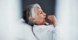 肺有問題的人，睡覺時可能會有3個異常，看看你有沒有，別毀了肺
