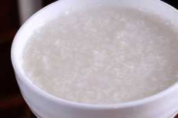 大米粥這樣熬，營養翻倍！這樣吃大米不僅營養又美味，還能治便秘！