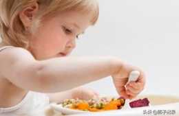 寶寶不吃奶粉了怎麼辦？能否用輔食來替代？