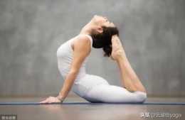 第25節| 瑜伽教培班詳解：全眼鏡蛇式、頭手倒立、單腿站立平衡