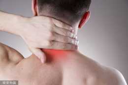 脊椎關節錯位是怎麼回事？做正骨復位有用嗎？