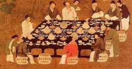 在魏晉南北朝時期，士族與百姓的餐桌上都有哪些食物？