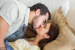 女人生活中，為什麼經常抗拒男人“親吻”？多半是這幾個原因