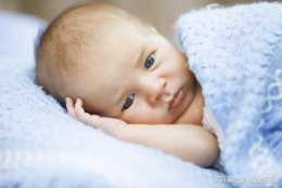 寶寶睡覺前總是哭鬧，搞清楚這幾點就好了！