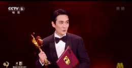 第35屆金雞獎揭曉，朱一龍憑《人生大事》獲影帝，寧靜劉德華為其頒獎
