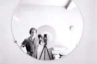 美國攝影師薇薇安邁爾作品展覽：時間跨度從1950年代至1980年代的紀錄片