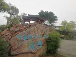 重慶一座三面懸崖的古鎮，中國十大古鎮之一，4A級景色無門票