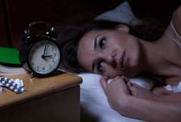 總是凌晨3、4點醒來再難入睡？或與這4種疾病有關，需警惕！