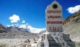 珠穆朗瑪峰一半在中國一半在尼泊爾，為何屬於中國？今天算明白了