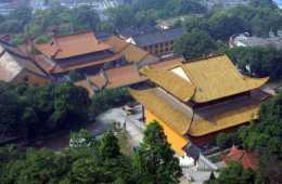 武漢現存最古老的皇家寺院，曾得到十位皇帝護持，是三楚第一佛地