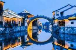 這個坐落於浙江的古城，擁有著2300年的歷史，絕佳的度假勝地！