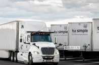 UPS聯手Waymo革新送貨業務，8級自動駕駛卡車試行長途貨運